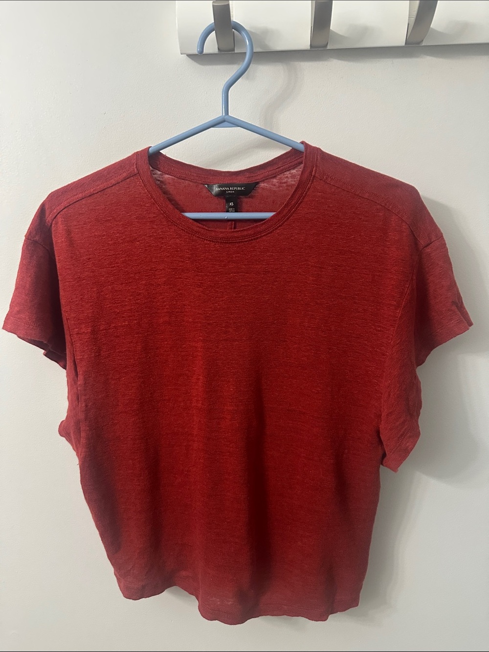 Banana Republic Red Linen Crewneck Tee